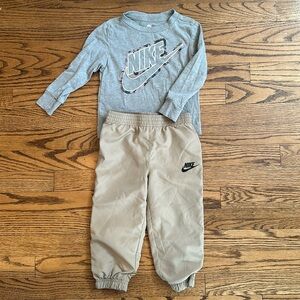 Nike Shirt & Pants/Jogger Set Size 2T